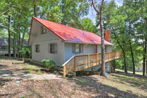 Beautiful Home with Mountain-View Deck and Smart TV